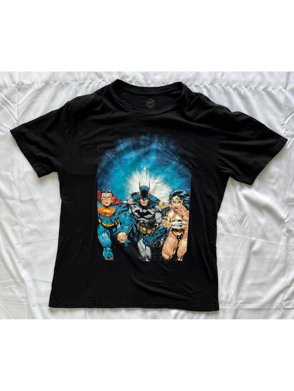 DC Comics Justice League T-Shirt Men’s Large Black Batman Superman Wonder Woman